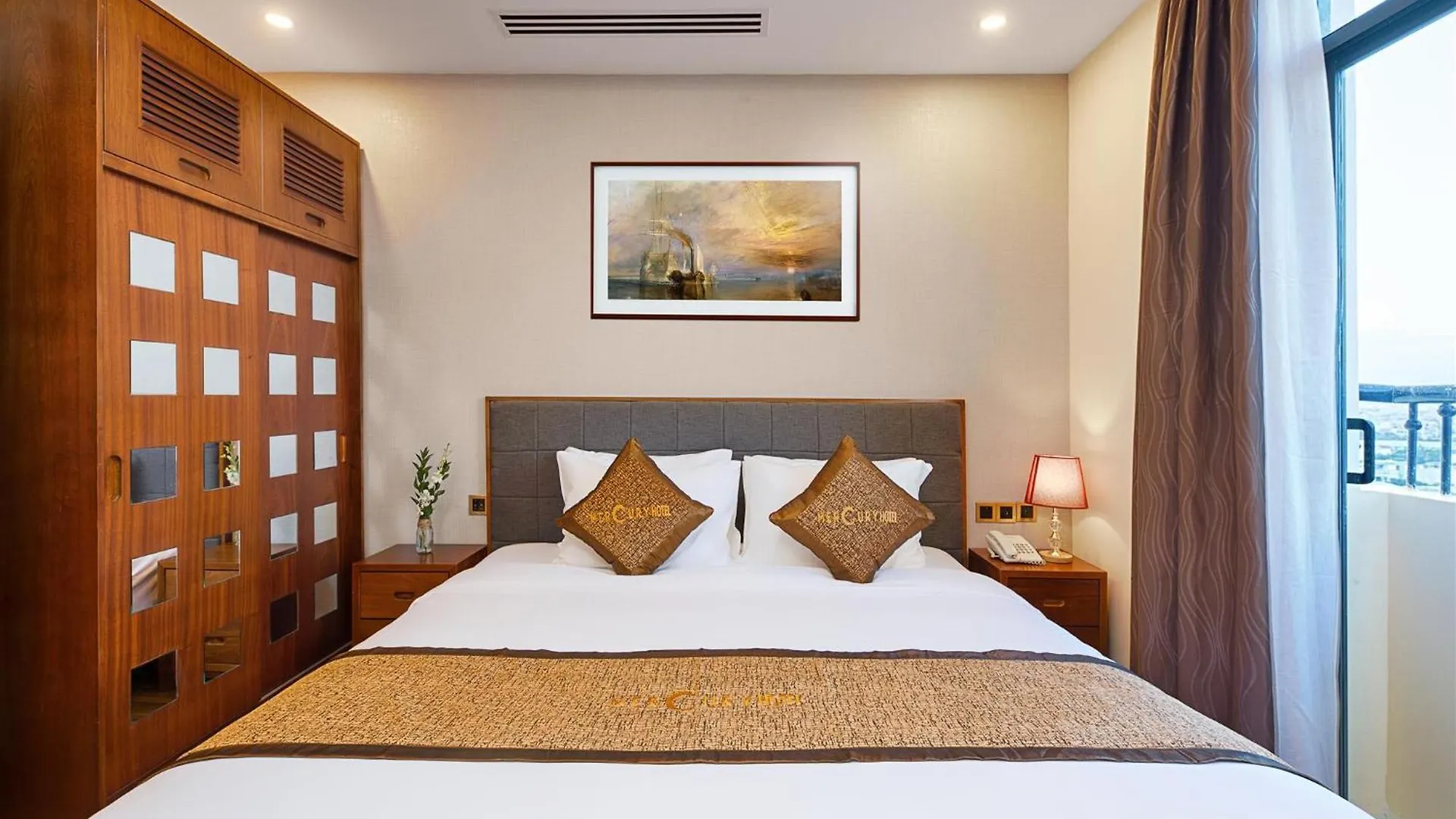 Mercury Apartment Danang Da Nang